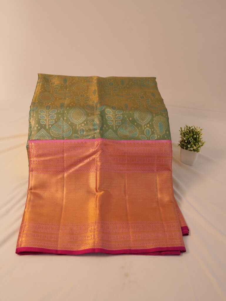 4 Gram Zari Kanchipuram Handloom Bridal Saree for Wedding - Image 2