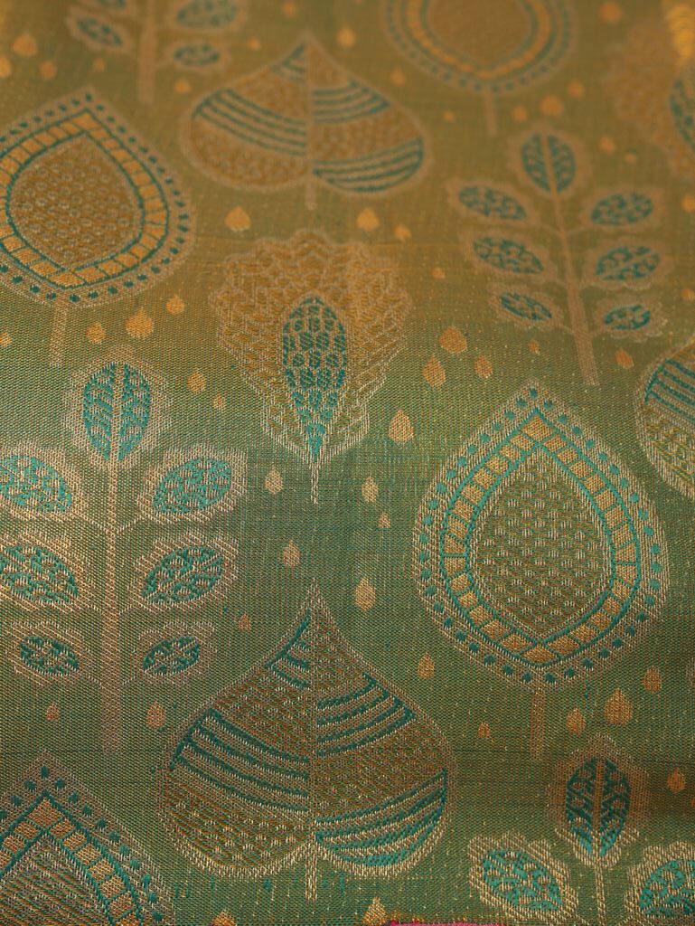 4 Gram Zari Kanchipuram Handloom Bridal Saree for Wedding - Image 4