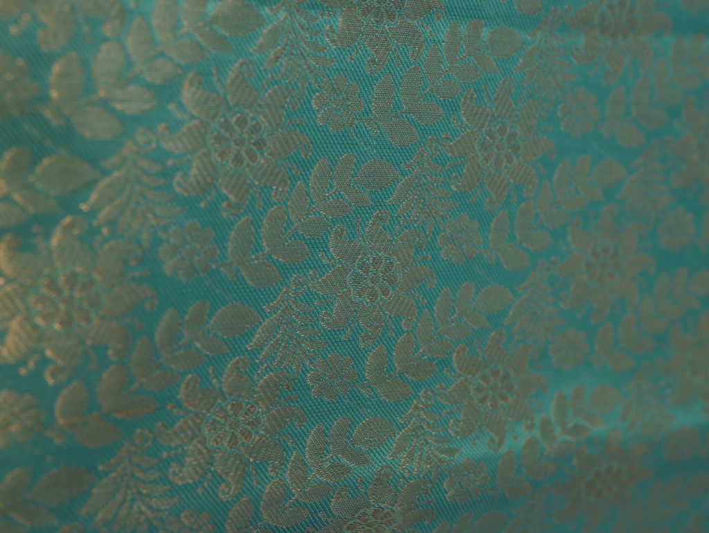 Shop Sky Blue Kanchipuram Silk Saree for Festival Functions - Image 6